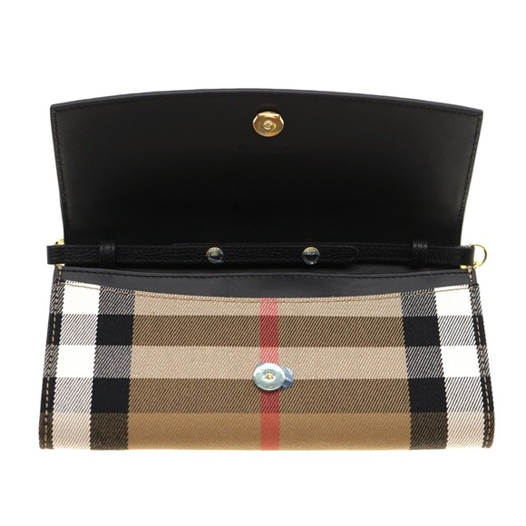 Burberry Henley Chain Crossbody House Check Black New - Picture 6 of 7